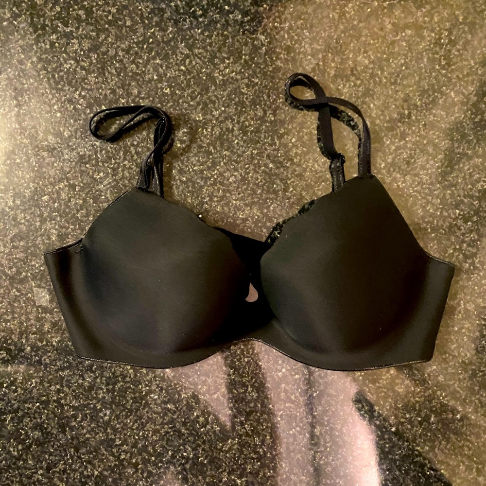 b.tempt’d Black Bra With Leopard Print Lining 34C